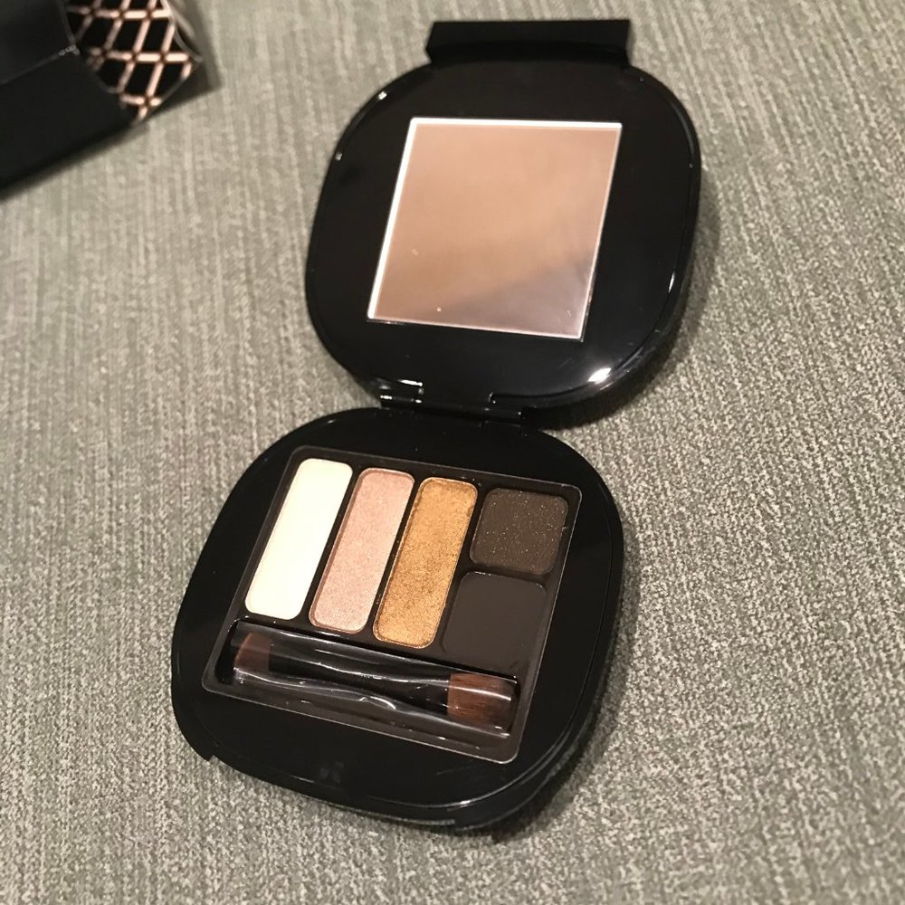 MAC Stroke of Midnight Smoky Eyeshadow Palette